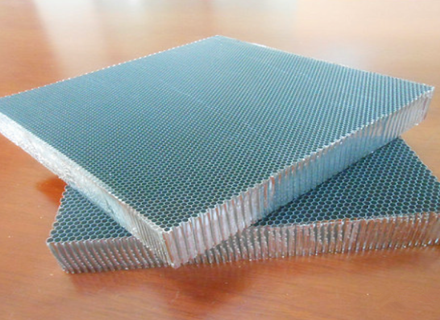 拓普邦打造高品質(zhì)外貿(mào)出口蜂窩芯！